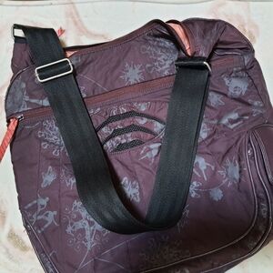 Lululemon dance floss travel bag